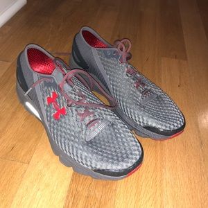 Under Armour tennis shoes